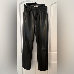 Abercrombie & Fitch Vegan leather 90s Straight Pant. Size 6. Regular length.